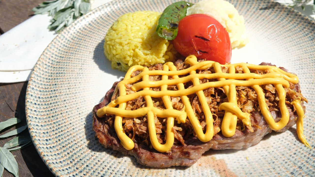 büyük antrikot dana etleri